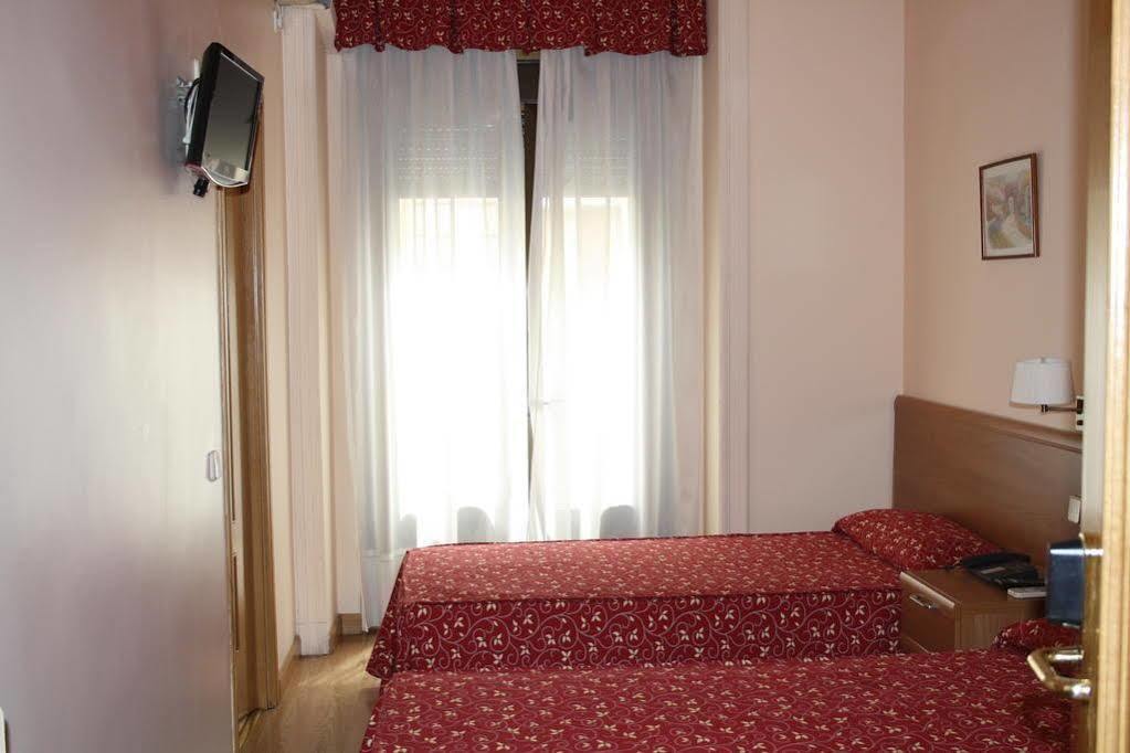 Santa Cruz Gasthuis 2*